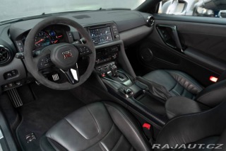 Nissan GT-R  2017