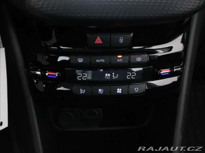 Peugeot 2008 1,2 PT 60kW 1.majitel 49 2017