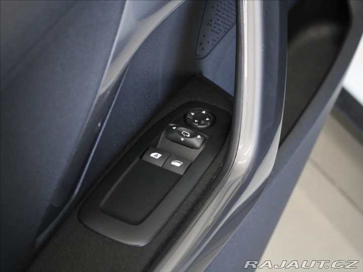 Peugeot 2008 1,2 PT 60kW 1.majitel 49 2017