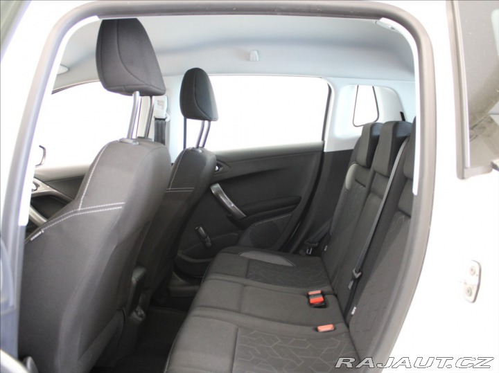 Peugeot 2008 1,2 PT 60kW 1.majitel 49 2017