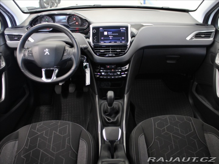 Peugeot 2008 1,2 PT 60kW 1.majitel 49 2017