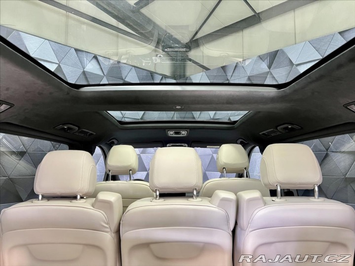 Mercedes-Benz V 300d 4M AMG L EXCLUSIVE, 2025