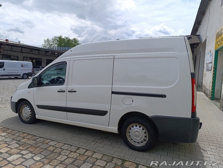 Toyota ProAce 2,0 94kW L2H2 2014