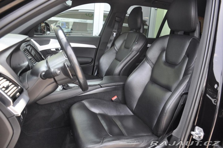 Volvo XC90 D5 AWD MOMENTUM ČR 2017