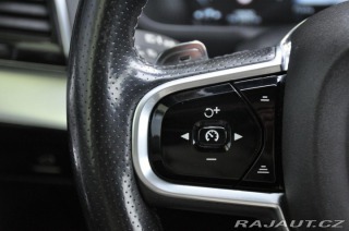 Volvo XC90 D5 AWD MOMENTUM ČR 2017