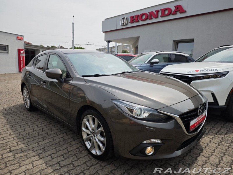 Mazda 3 2.0 Skyactiv Revolution T