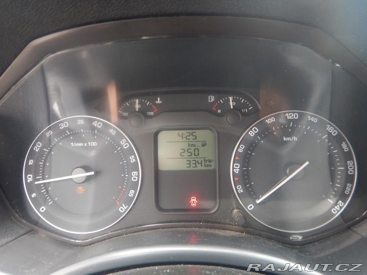Škoda Octavia 1.6 i 75 kw po ROZVODECH 2006