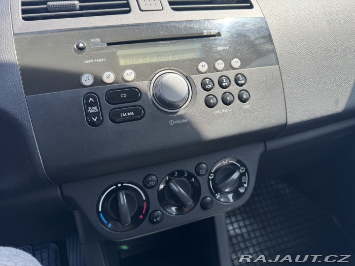 Suzuki Swift 4X4 1,3 67 KW 2X KOLA KM 2008