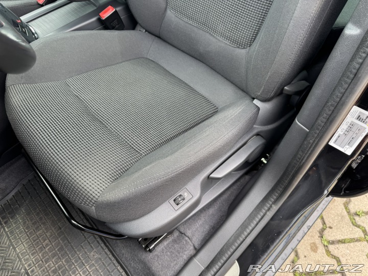 Peugeot 5008 ALLURE 1,6 88KW BLUEHDI 2015