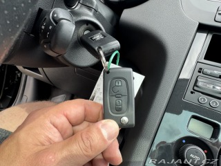 Peugeot 5008 ALLURE 1,6 88KW BLUEHDI 2015