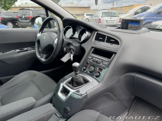 Peugeot 5008 ALLURE 1,6 88KW BLUEHDI 2015