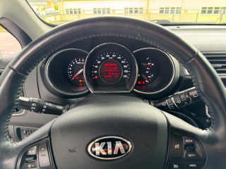 Kia Rio  2016