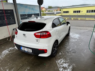 Kia Rio  2016