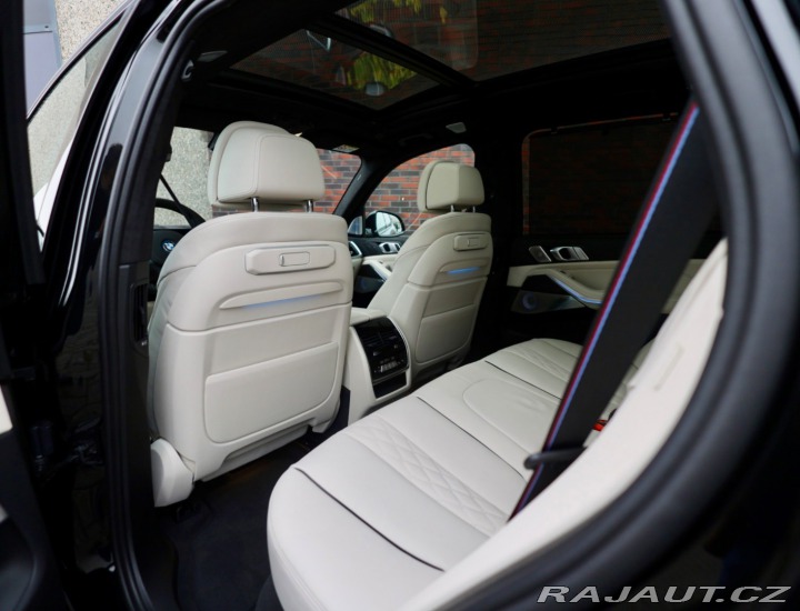 BMW X5 50e xDrive M SPORT *SkyL 2024