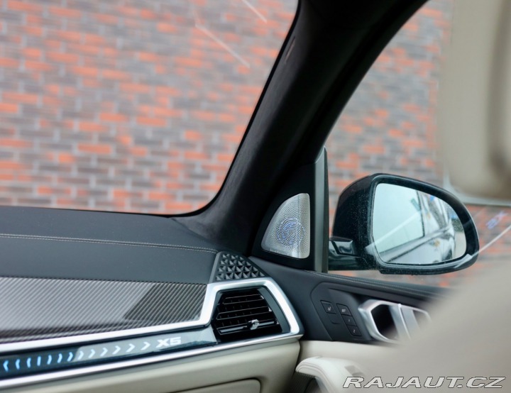 BMW X5 50e xDrive M SPORT *SkyL 2024