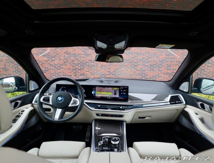 BMW X5 50e xDrive M SPORT *SkyL 2024