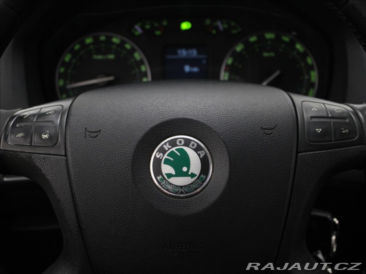 Škoda Octavia 2,0 FSI 110kW 4x4 MT Eleg 2008