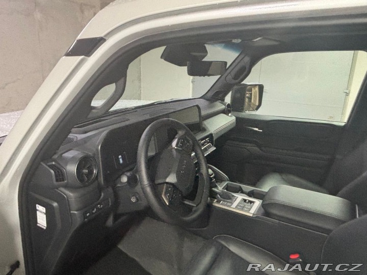 Toyota Land Cruiser Executive 2.8 D-4D 204 k 2025