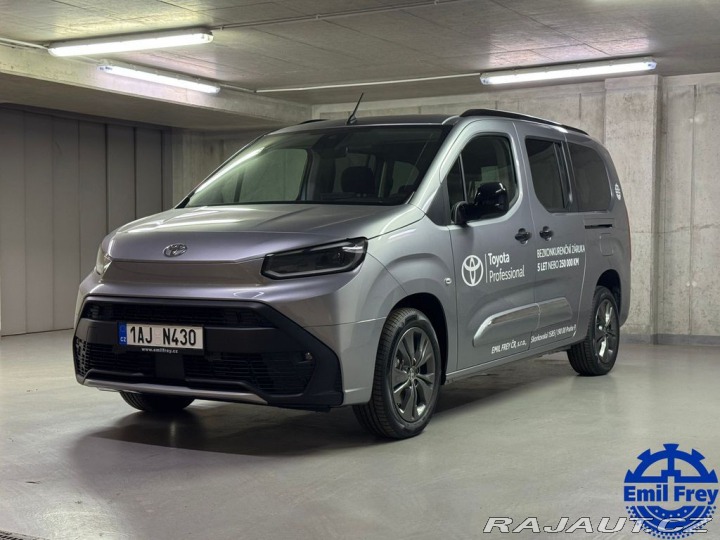 Toyota ProAce City Verso Family 1,5 6MT Long 7 mís 2025
