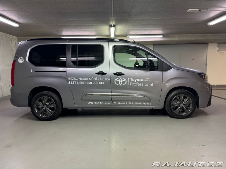 Toyota ProAce City Verso Family 1,5 6MT Long 7 mís 2025