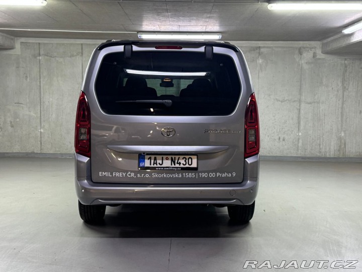 Toyota ProAce City Verso Family 1,5 6MT Long 7 mís 2025