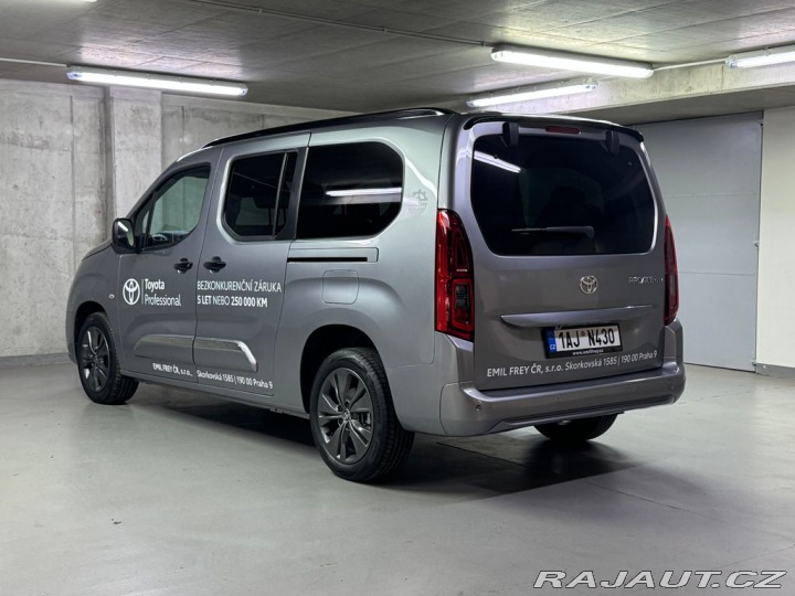 Toyota ProAce City Verso Family 1,5 6MT Long 7 mís 2025