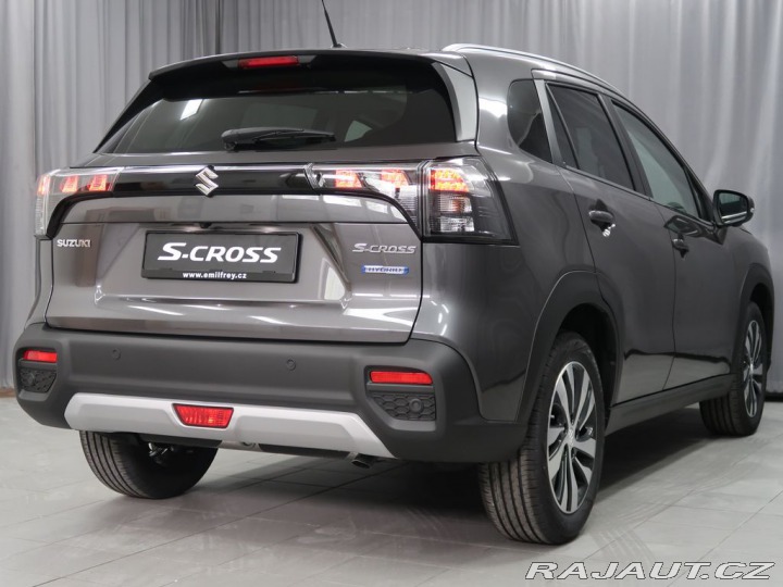 Suzuki S-Cross 1,4 Elegance 4x4. Zimní k 2026