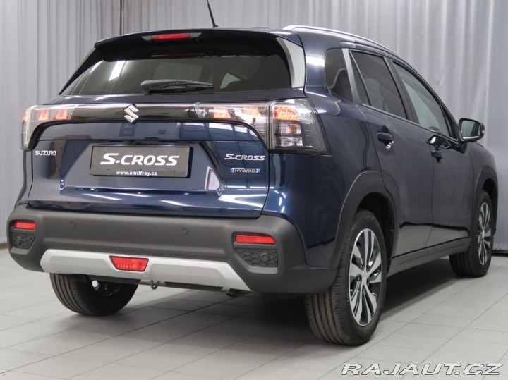 Suzuki S-Cross 1,4 Elegance4x4-vůz ve vý 2025
