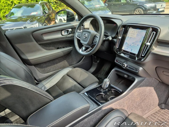 Volvo XC40 0,0 RECHARGE TWIN PRO 4x4 2021