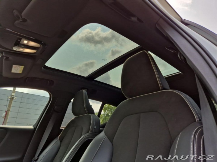Volvo XC40 0,0 RECHARGE TWIN PRO 4x4 2021