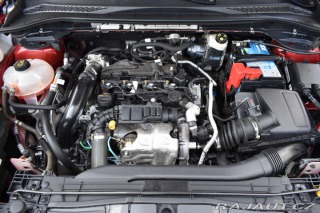 Ford Kuga 1.5 TDCi *TAŽNÉ*HEAD-UP*D 2022
