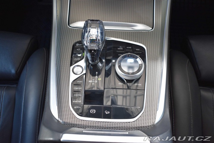 BMW X5 xDrive30d REZERVACE 2020