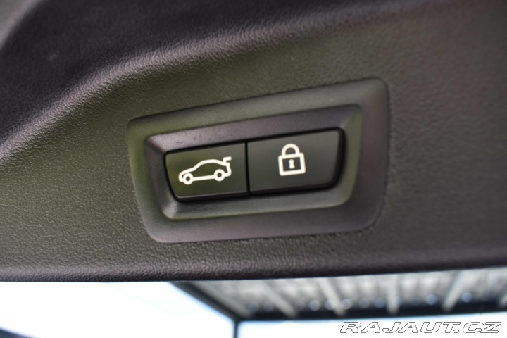 BMW X5 xDrive30d REZERVACE 2020