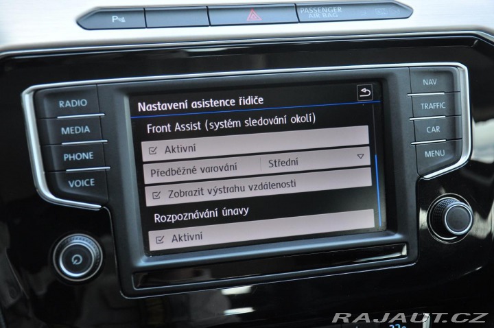 Volkswagen Passat 2.0TDi ACC NAVI LED TAŽNÉ 2016