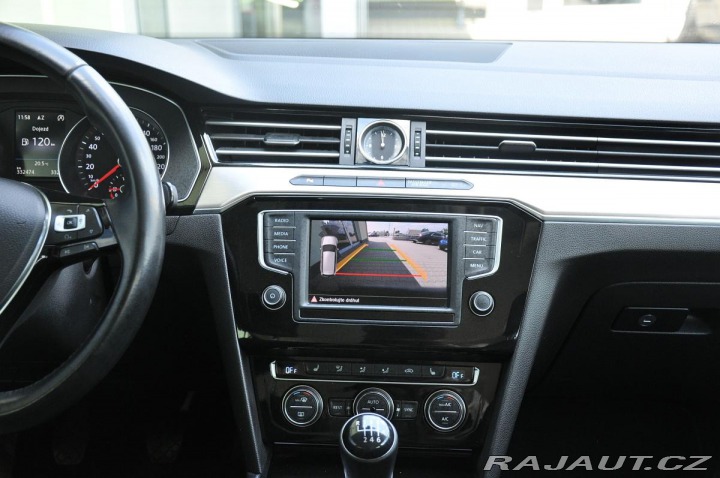 Volkswagen Passat 2.0TDi ACC NAVI LED TAŽNÉ 2016