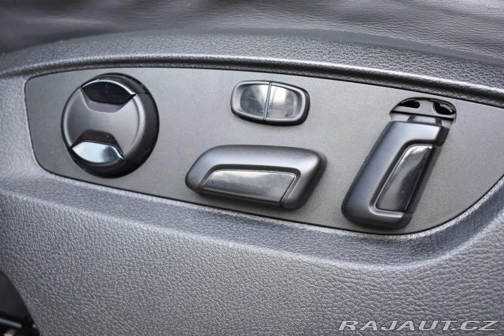 Volkswagen Touareg 3.0 TDI *VZDUCH*TAŽNÉ*WEB 2015