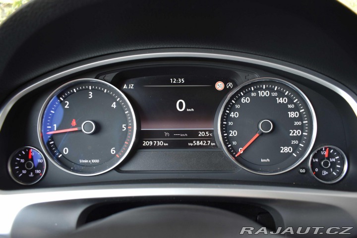 Volkswagen Touareg 3.0 TDI *VZDUCH*TAŽNÉ*WEB 2015