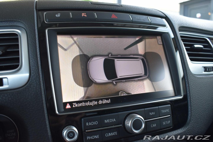 Volkswagen Touareg 3.0 TDI *VZDUCH*TAŽNÉ*WEB 2015
