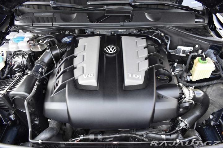 Volkswagen Touareg 3.0 TDI *VZDUCH*TAŽNÉ*WEB 2015