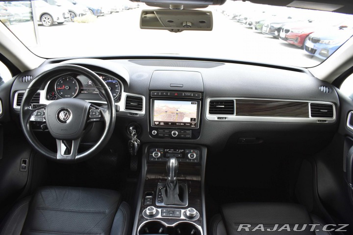 Volkswagen Touareg 3.0 TDI *VZDUCH*TAŽNÉ*WEB 2015