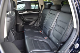 Volkswagen Touareg 3.0 TDI *VZDUCH*TAŽNÉ*WEB 2015