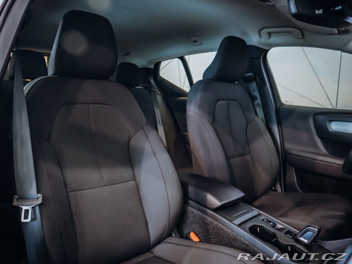 Volvo XC40 T3 FWD Momentum AT 2021