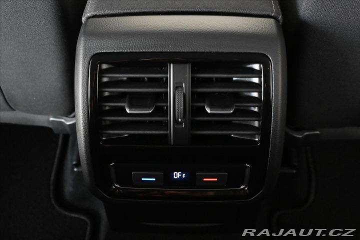 Volkswagen Passat 2,0 TDi 110kW DSG *Busine 2021