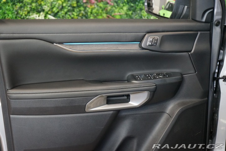 Ford Ranger PLATINUM*4X4*NEZ.TOP*ZÁRU 2024