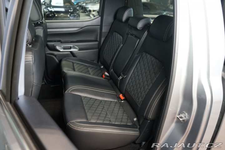 Ford Ranger PLATINUM*4X4*NEZ.TOP*ZÁRU 2024