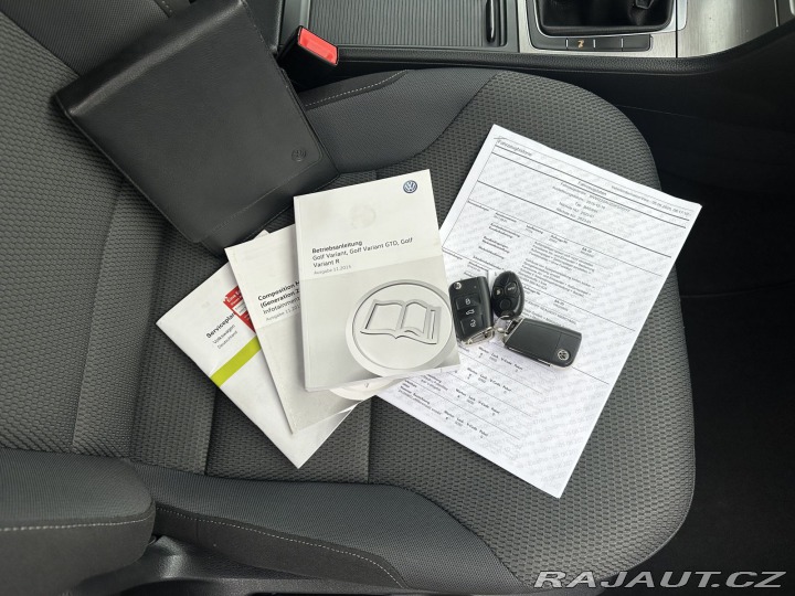 Volkswagen Golf REZERVOVÁNO 1,4TSI 92kW L 2015