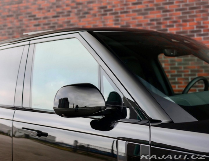Land Rover Range Rover P460e 3.0 V6 eHybrid HSE 2024