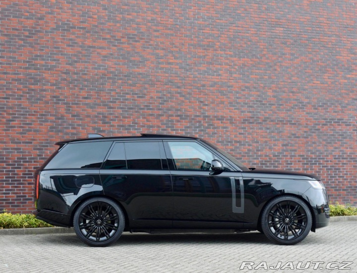 Land Rover Range Rover P460e 3.0 V6 eHybrid HSE 2024