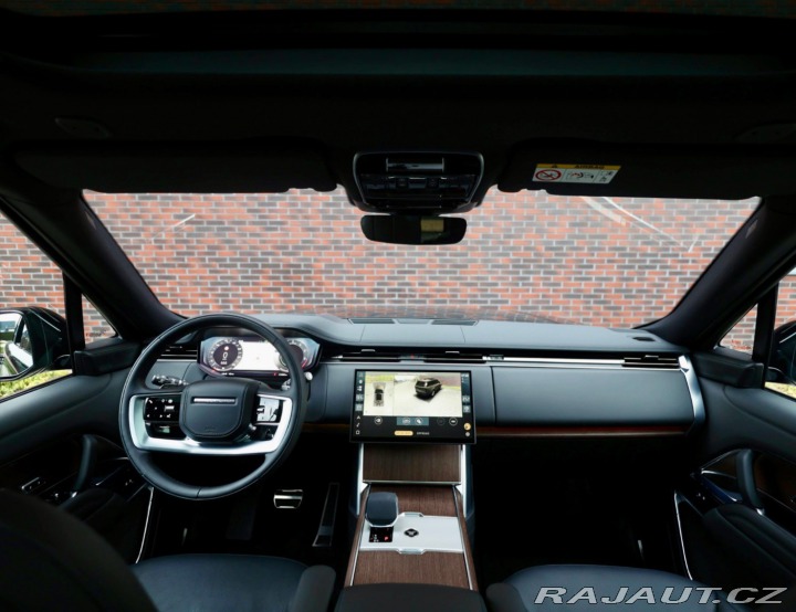 Land Rover Range Rover P460e 3.0 V6 eHybrid HSE 2024