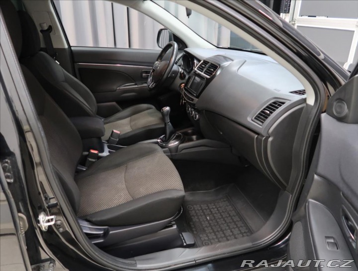 Mitsubishi ASX 1,6 i 86KW ČR 1MAJITEL 2016